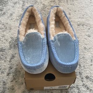 NEW! Ugg Ansley Slipper Blue Velvet